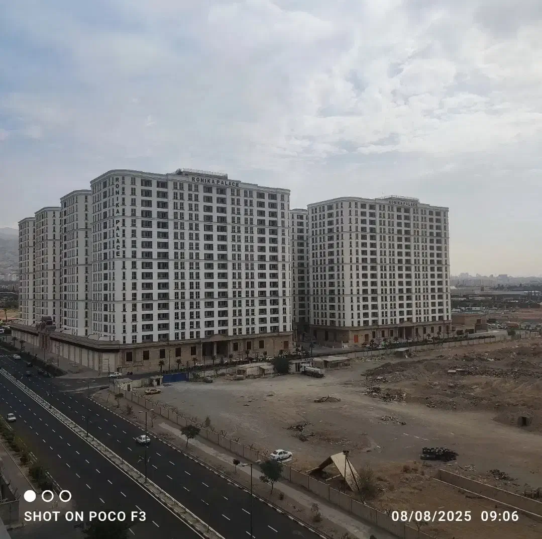 رونیکا رحیم قربانی ۱۱۵ متری ویو ابشار|فروش آپارتمان|تهران, شهرک صدرا|دیوار