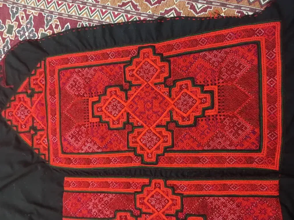 زی استین|لباس|ایرانشهر, |دیوار