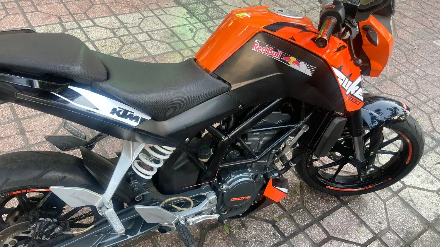 ktm duke|موتورسیکلت|تهران, جنت‌آباد جنوبی|دیوار