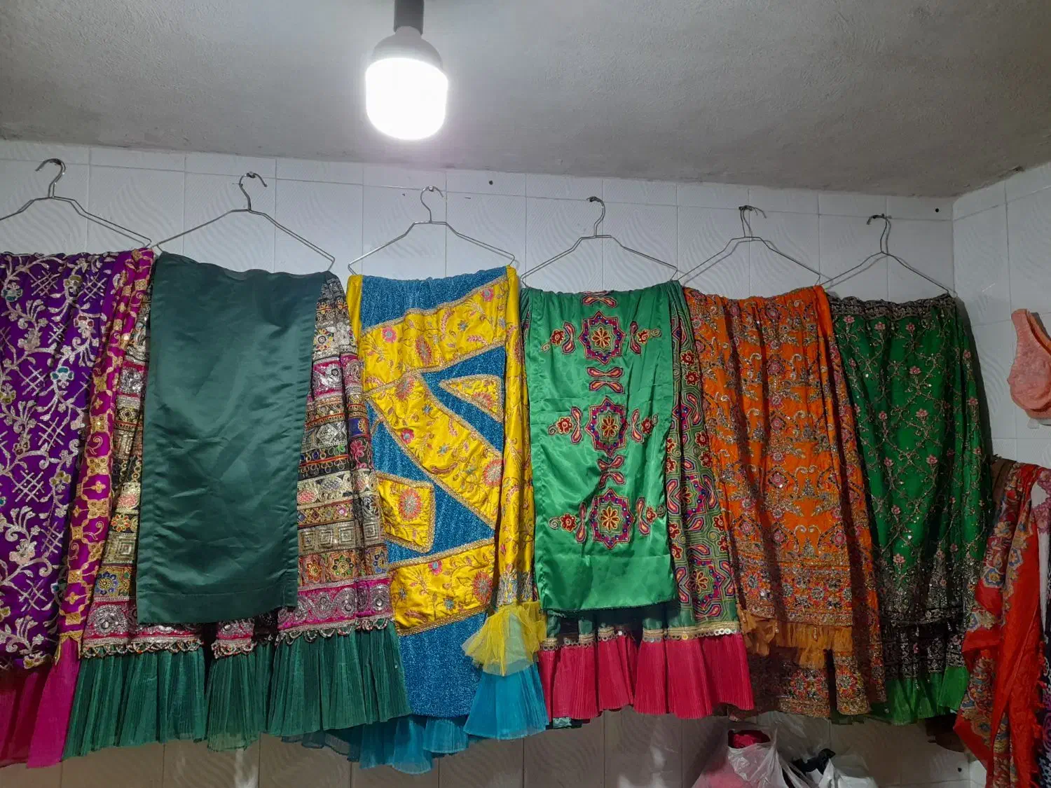 فروش و اجاره  لباس محلی و بدلیجات و دستمال رقص...|لباس|نورآباد ممسنی, |دیوار