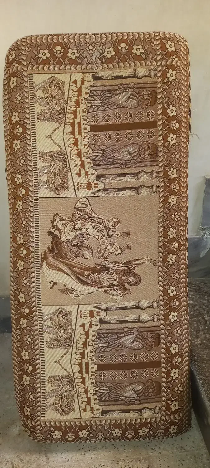 پشتی|پشتی|تهران, آزادشهر|دیوار