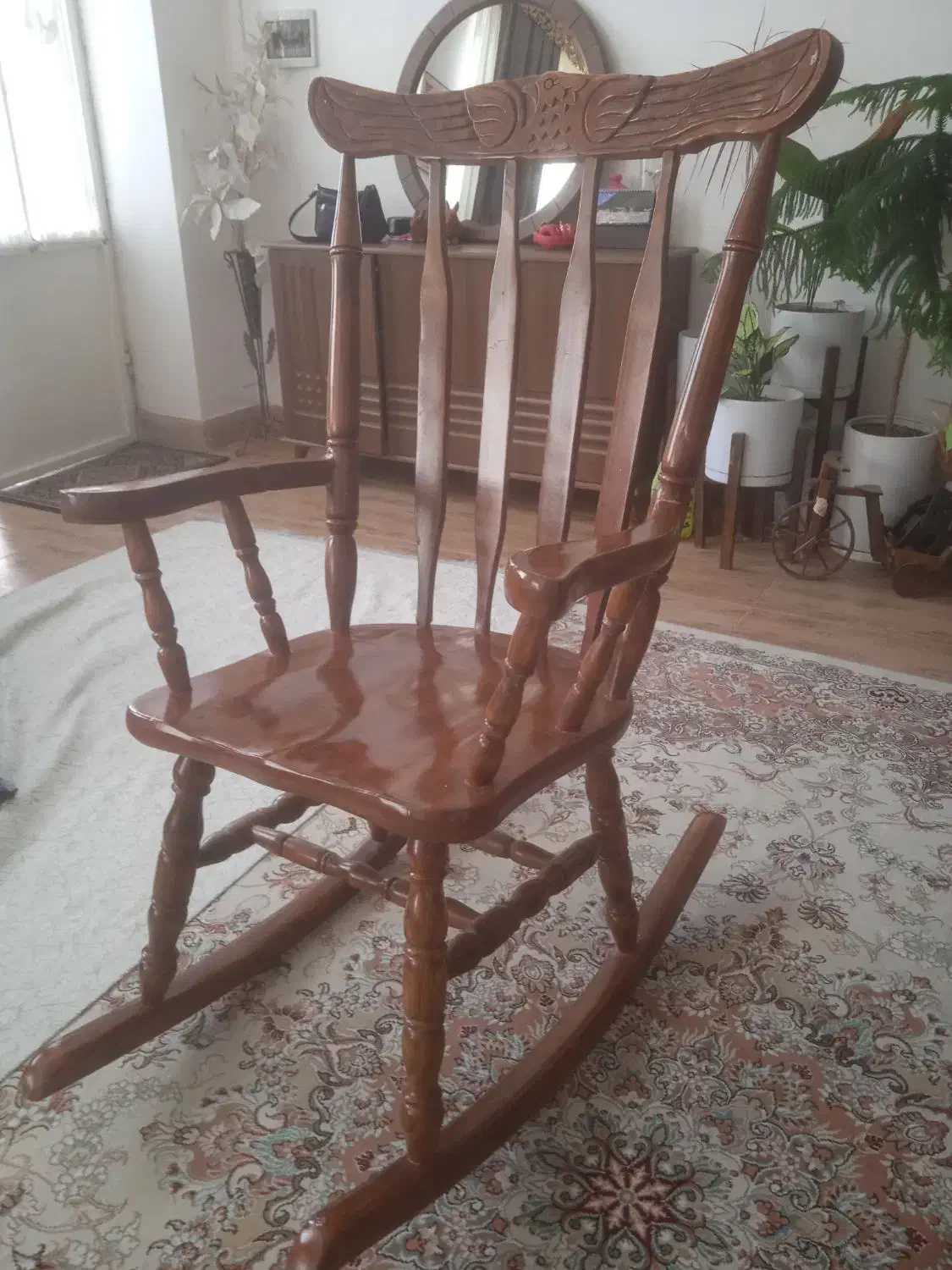 صندلی راک.|صندلی و نیمکت|اسفراین, |دیوار