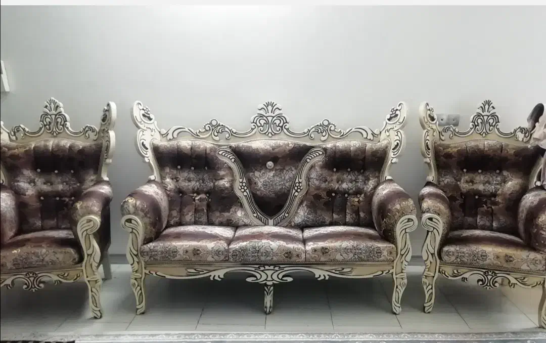 مبلمان سلطنتی|مبلمان خانگی و میز عسلی|کرج, فاز ۳ گوهردشت|دیوار