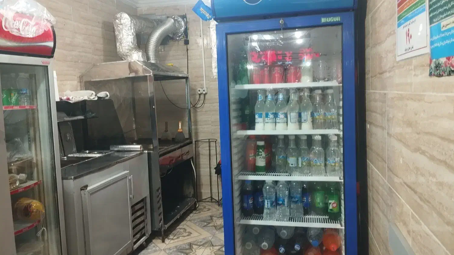 واگذاری ساندویچی  با وسایل کامل|اجارهٔ مغازه و غرفه|بوشهر, |دیوار