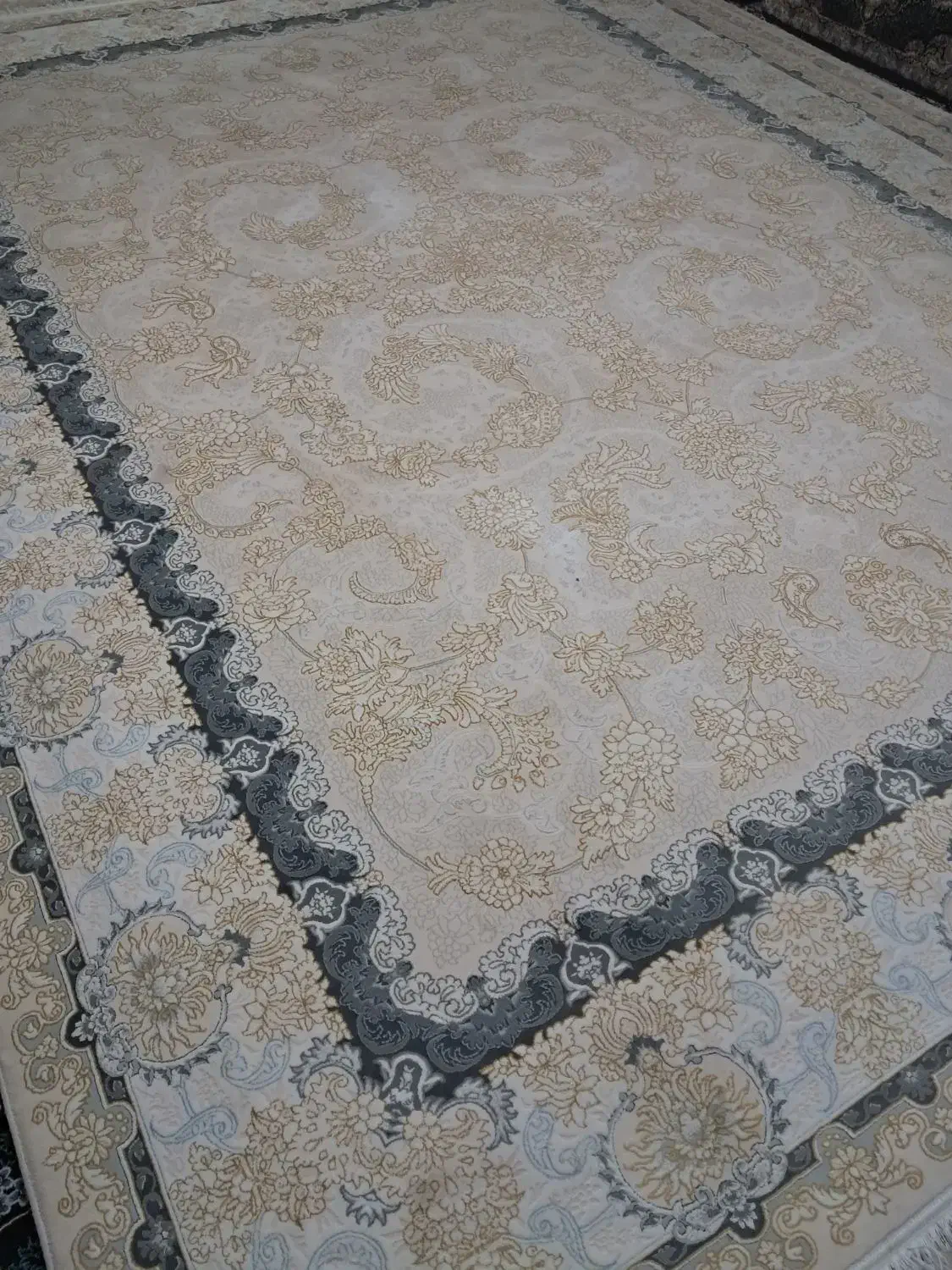 سه تخته فرش ۱۲متری گلبـرجسته۷۰۰شانه تراکم ۲۵۵۰|فرش|ورامین, شهرک مدرس|دیوار