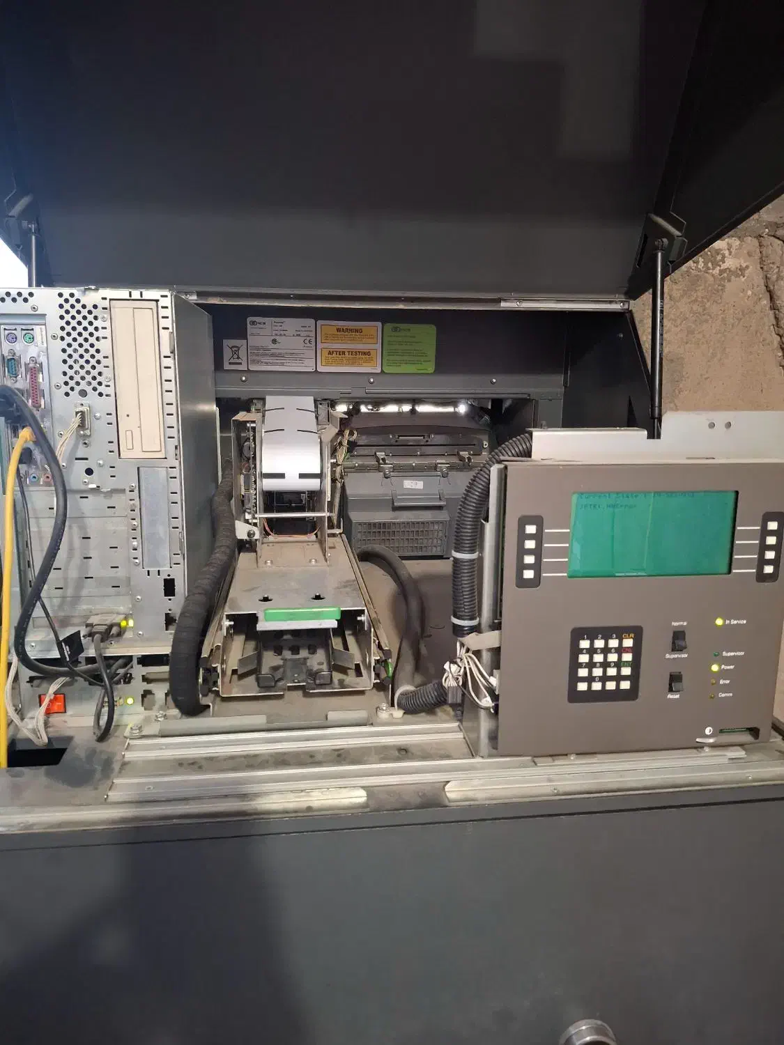 یک دستگاه خودپرداز ان سی آر|فروشگاه و مغازه|جعفرآباد, |دیوار