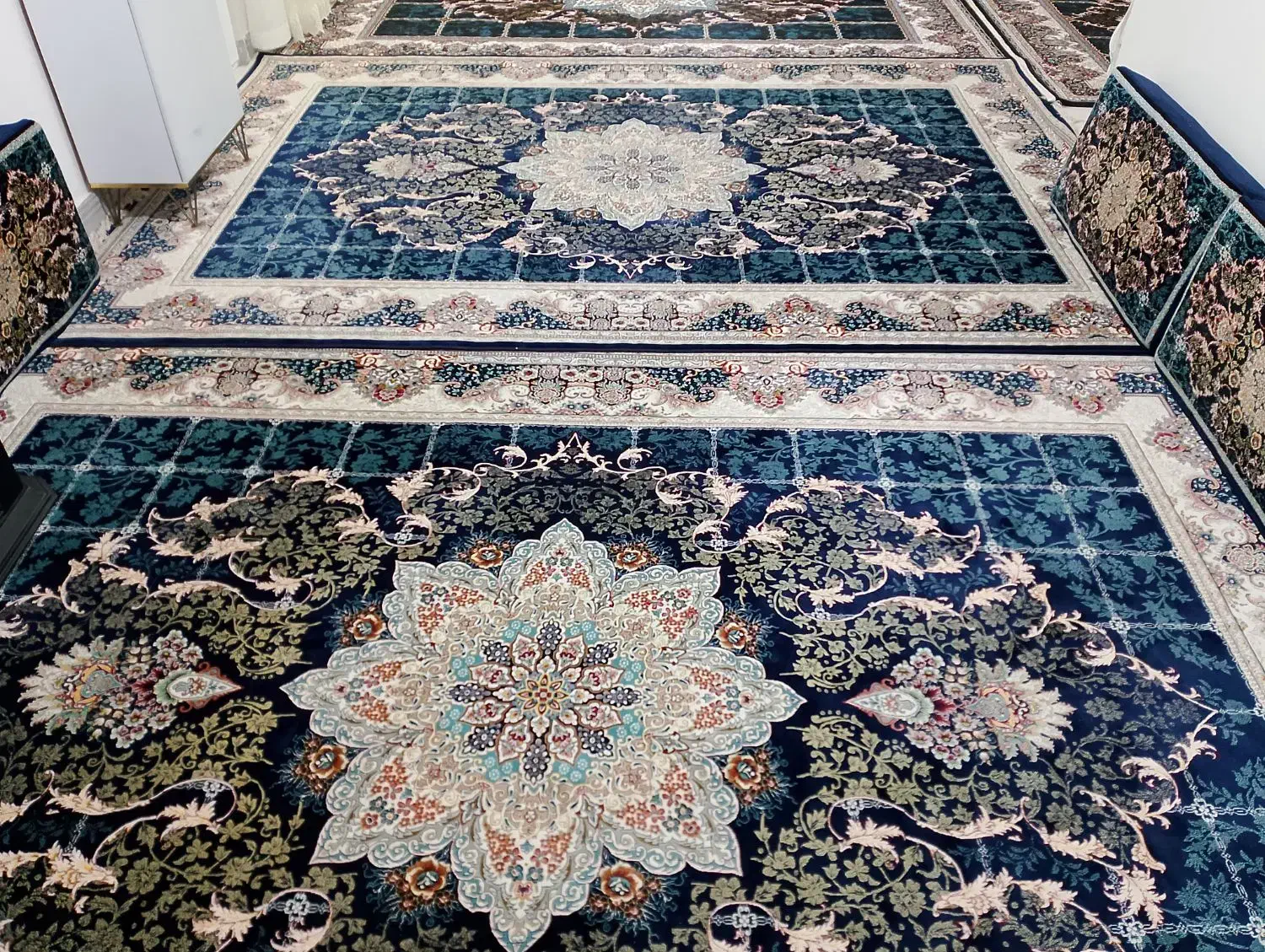 فرش ۹متری سرمه ای ۲عدد|فرش|اسفرورین, |دیوار