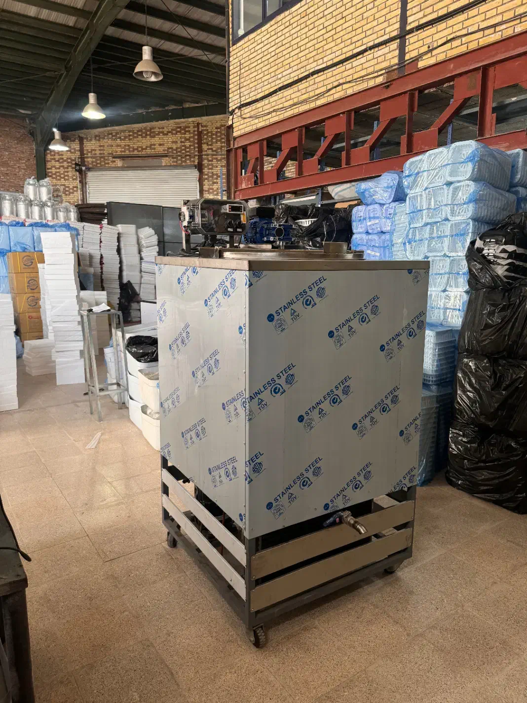 شیرسردکن شیر سردکن سرد کن دامداری خنک کننده 500|ماشین‌آلات صنعتی|سنندج, |دیوار