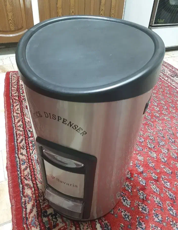 جا برنجی استیل استوانه‌ای،کاملاً سالم و تمیز|ظروف نگهدارنده، پلاستیکی، یک‌بارمصرف|دماوند, دماوند|دیوار