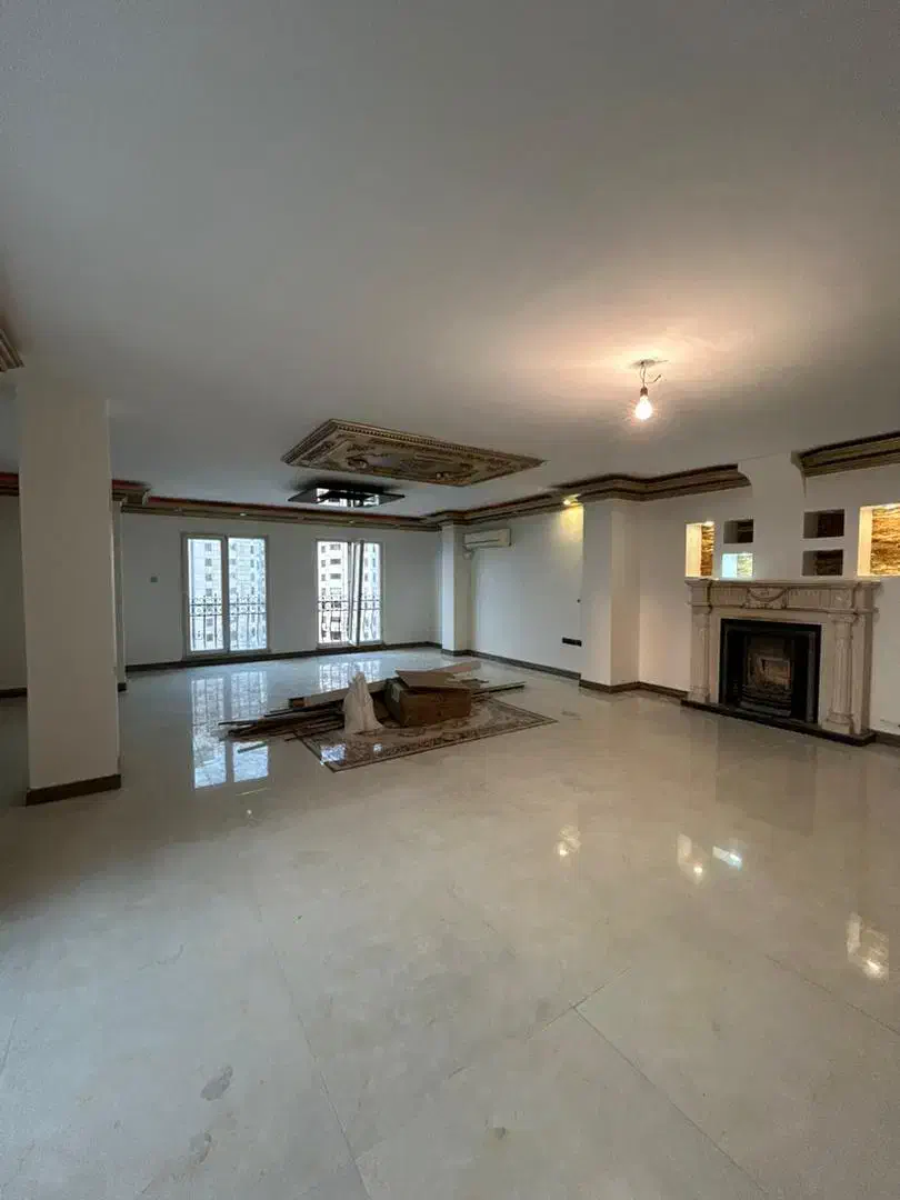 ۱۸۰ متر ۳ خواب تاپ لوکیشن فرشته