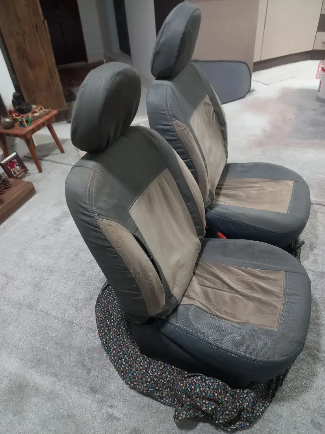 صندلی ۲۰۶ فابریک کاملا سالم|صندلی و نیمکت|بندرعباس, |دیوار