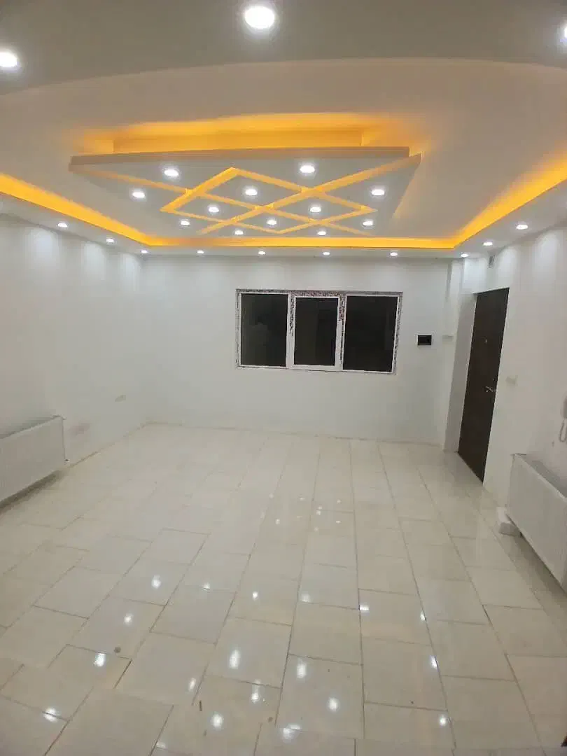 آپارتمان زیر قیمت|فروش آپارتمان|هشتگرد, شهرک گلها|دیوار