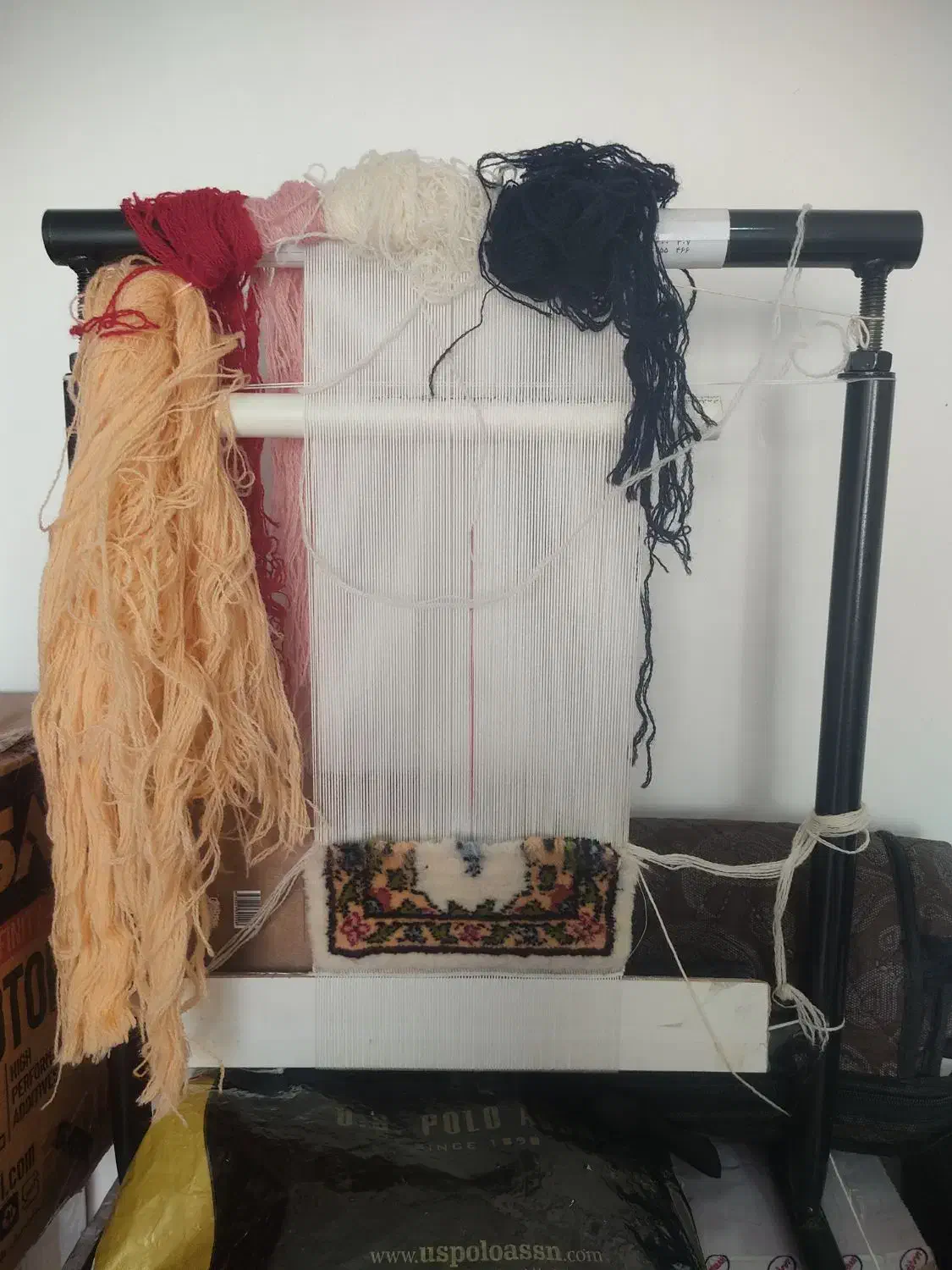 دار قالی با نخ و نقشه با دفعه، قیچی و قلاب و سیخ|لوازم خیاطی و بافتنی|تهران, حشمتیه|دیوار