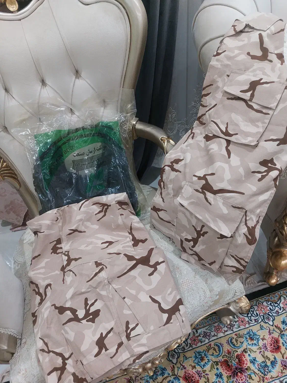 لباس سربازی|لباس|اسلام‌شهر, شهرک قائمیه|دیوار