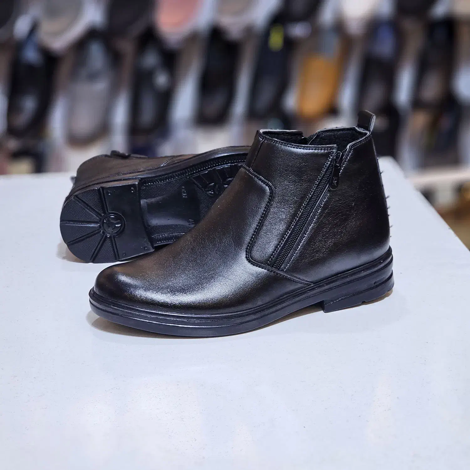 حراج انواع نیم بوت چرم|کیف، کفش، کمربند|اصفهان, تخت فولاد|دیوار