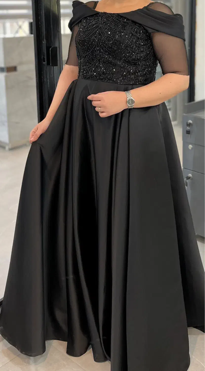 لباس مجلسی|لباس|شلمان, |دیوار