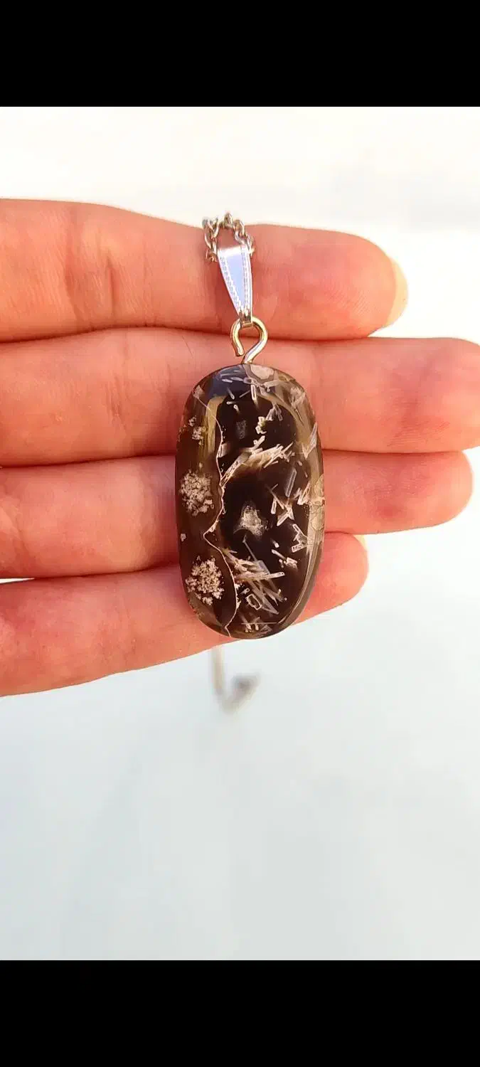 گالری سنگ های قیمتی طبیعی|جواهرات|شهرکرد, |دیوار