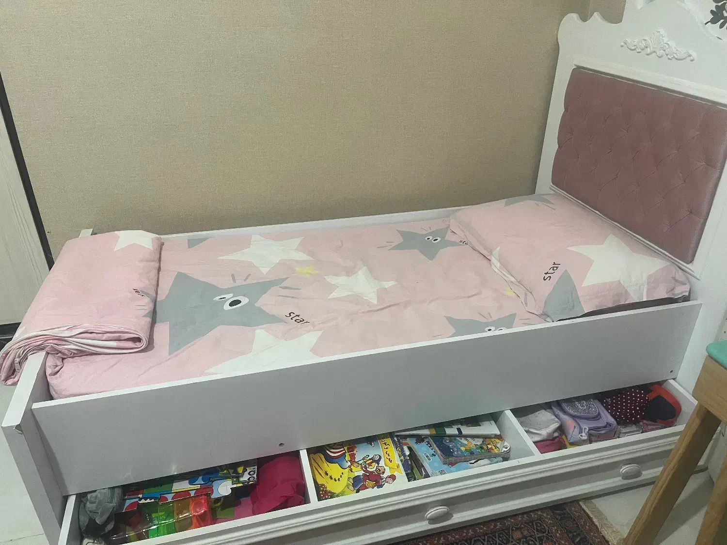 تخت کودک نوجوان با کمد و دراور|تخت و صندلی بچه|گرگان, |دیوار