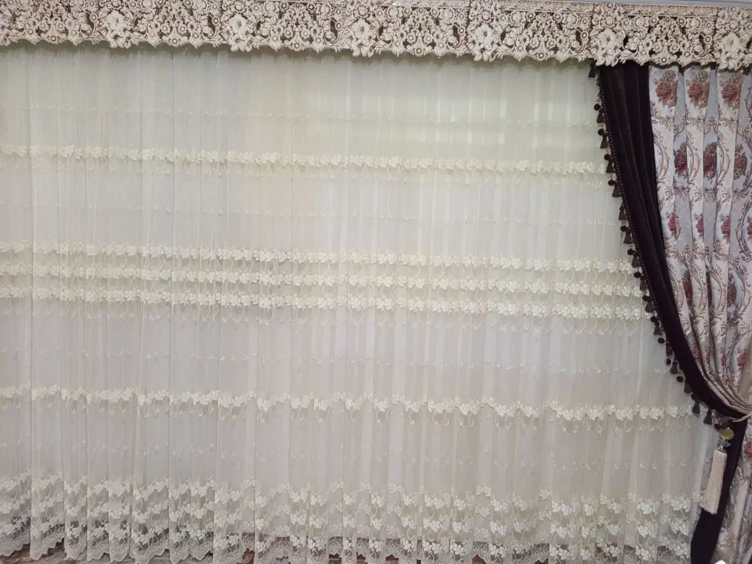 پرده|پرده، رانر، رومیزی|قیدار, |دیوار