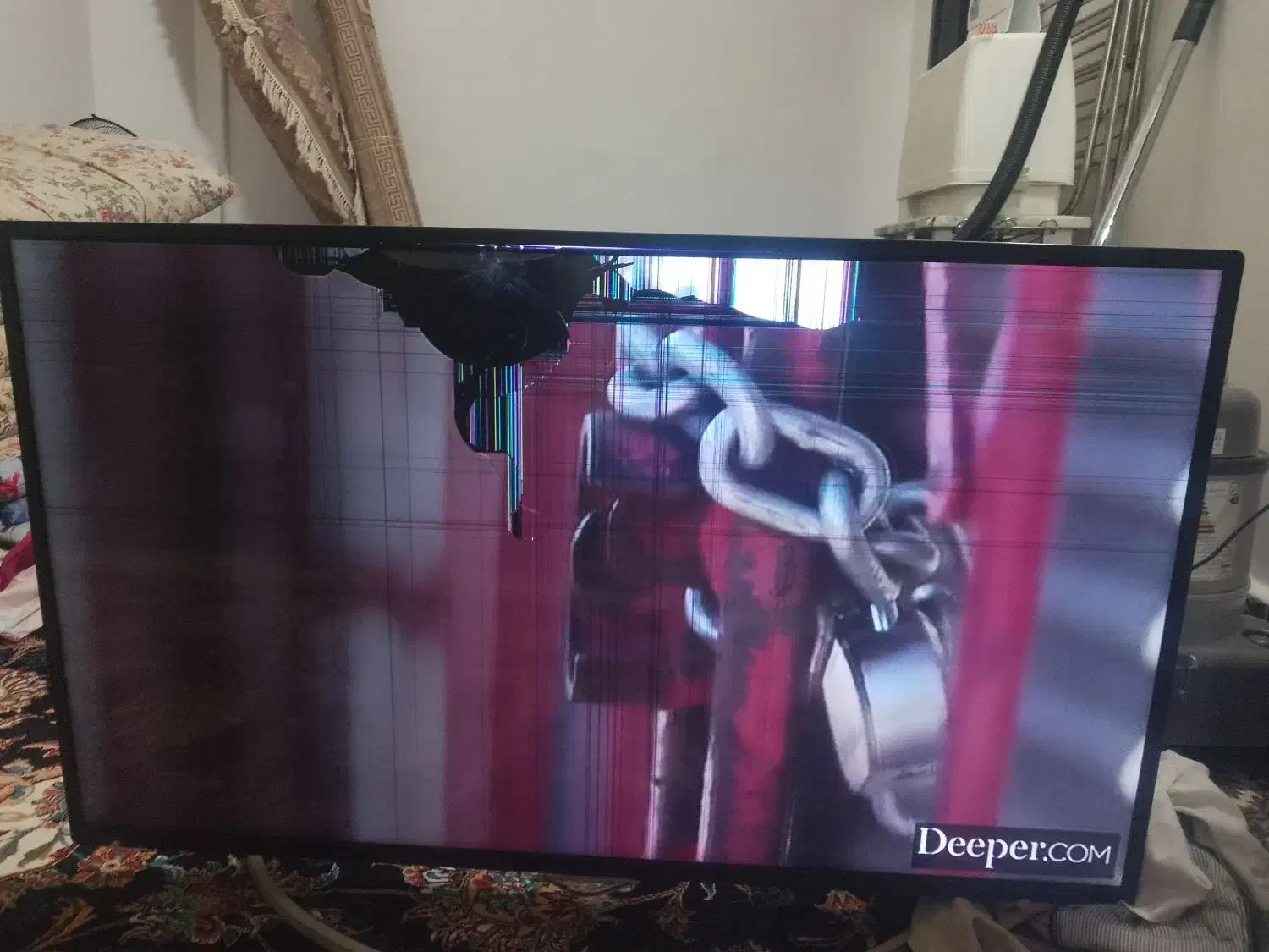 تلویزون ال ای دی 43 روشن|تلویزیون و پروژکتور|تربت‌حیدریه, آغوی|دیوار