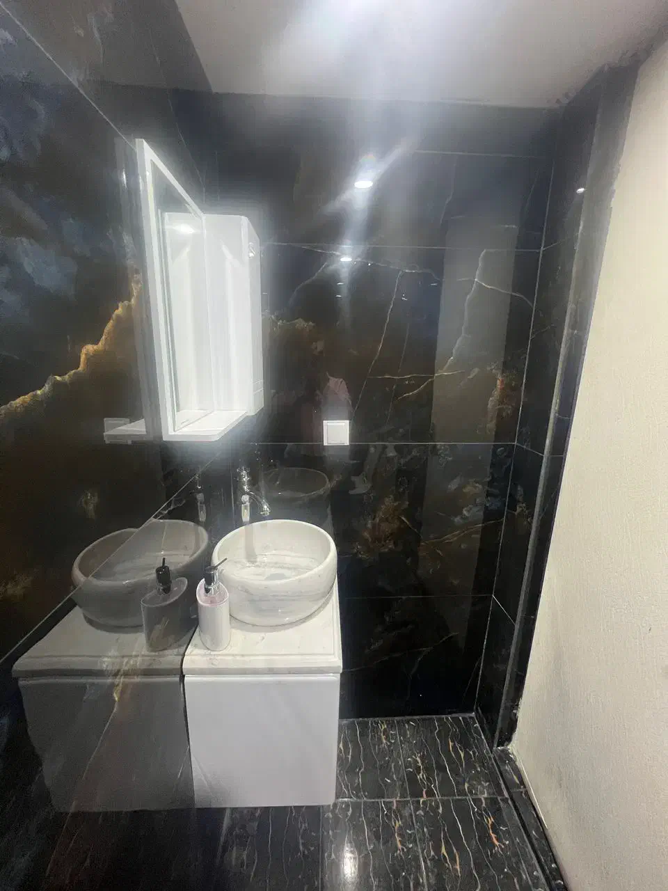 سعادت آباد، ۶۰ متر، دو خواب، پارکینگ دار