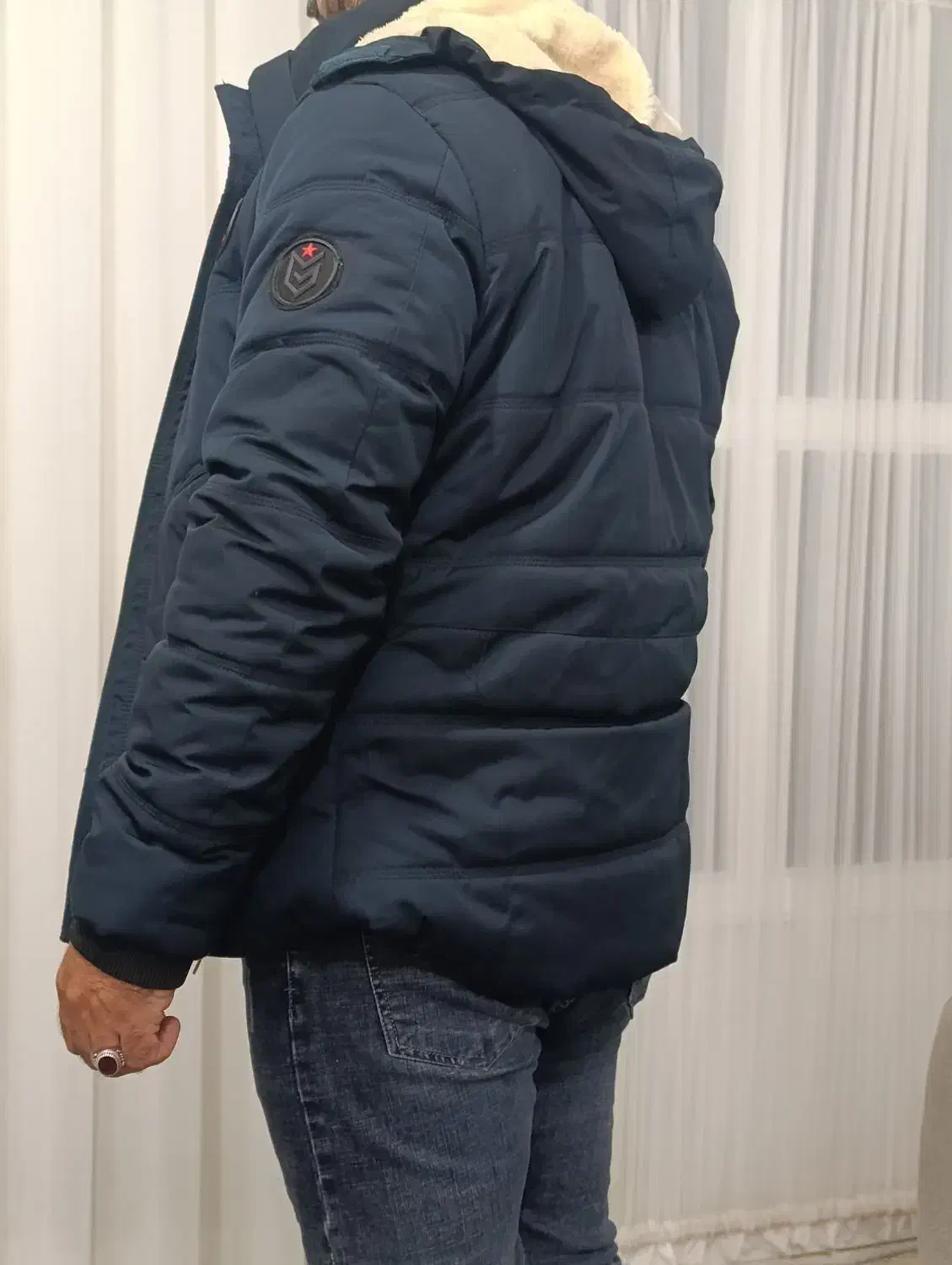 کاپشن|لباس|کرمانشاه, |دیوار