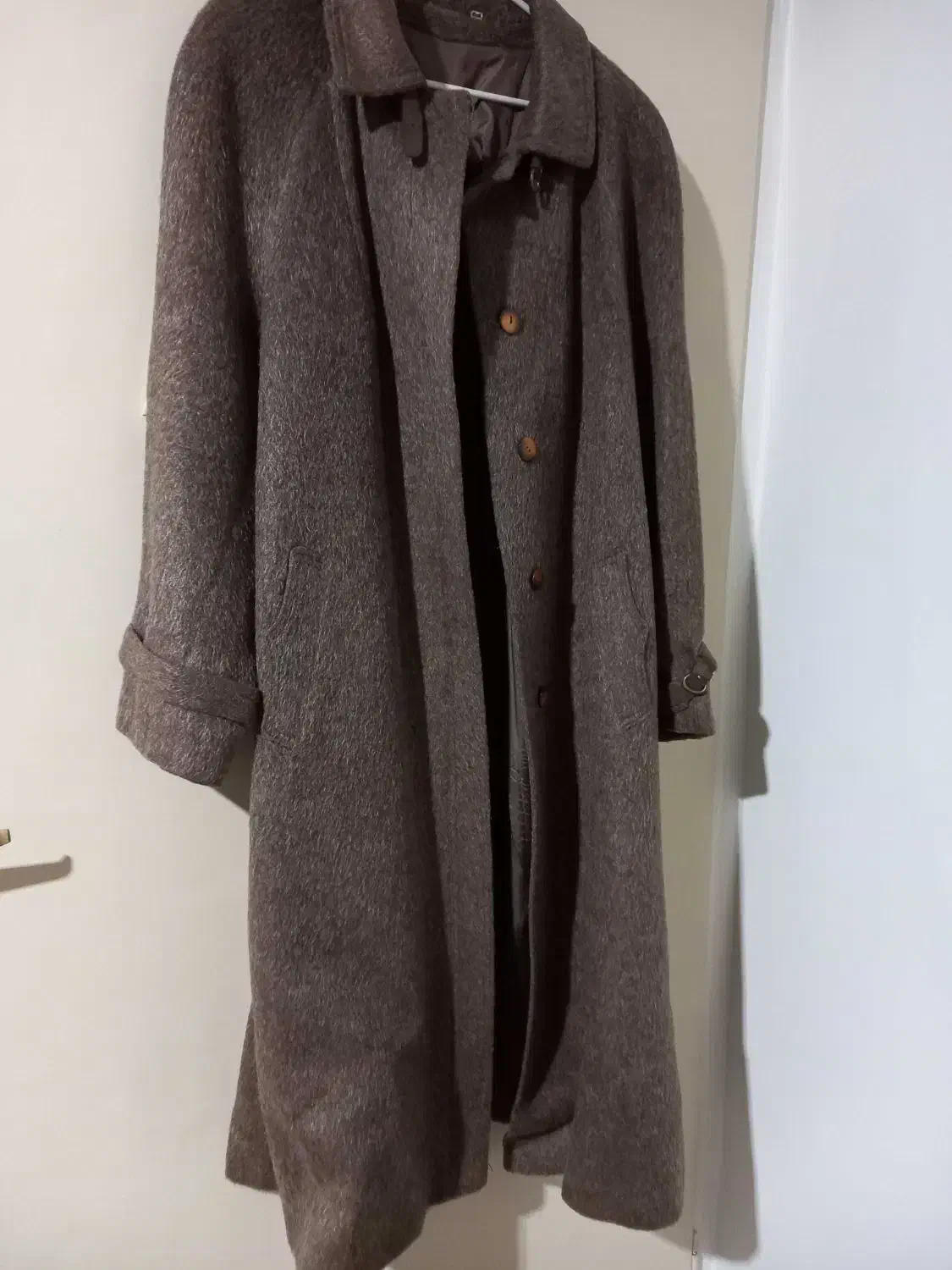 پالتو پشمی برند|لباس|فولادشهر, A4|دیوار