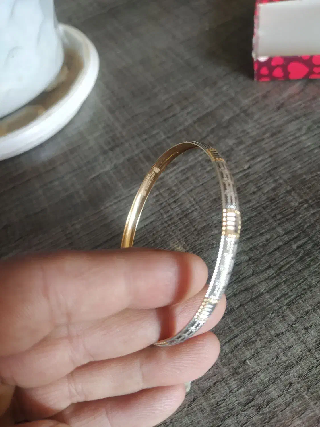 النگو|جواهرات|تربتحیدریه, مظفریه|دیوار