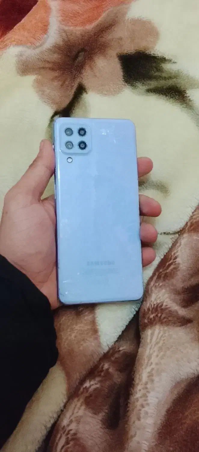 گوشی آ ۲۲ و ردمی ۱۰ آ|موبایل|آبدانان, |دیوار