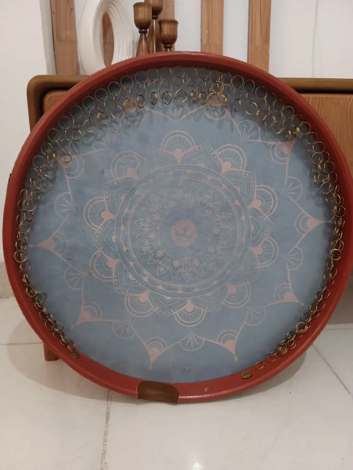 دف کردستان|سازهای سنتی|همدان, |دیوار