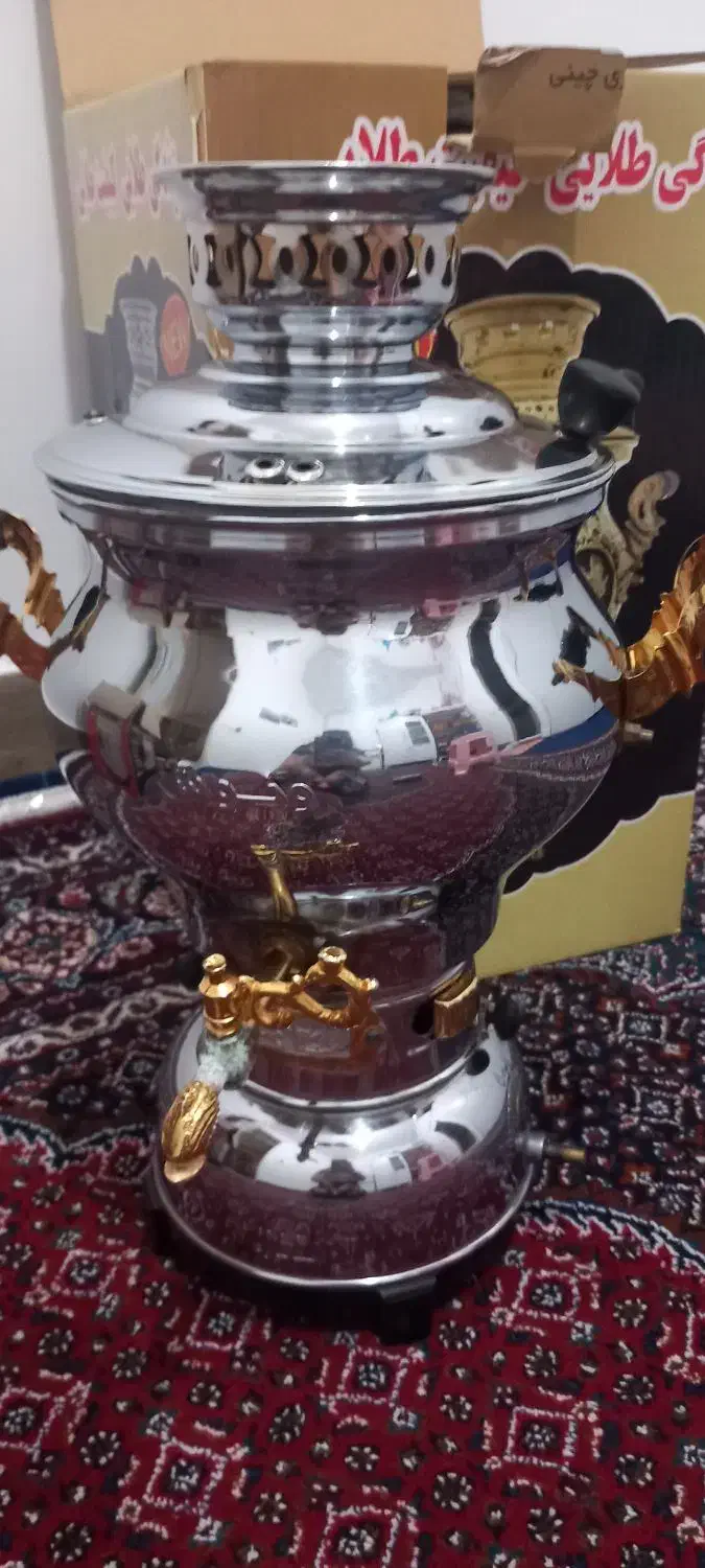 سماور ۶ لیتری کاملا سالم|سماور، چایساز، قهوهساز|دورود, |دیوار