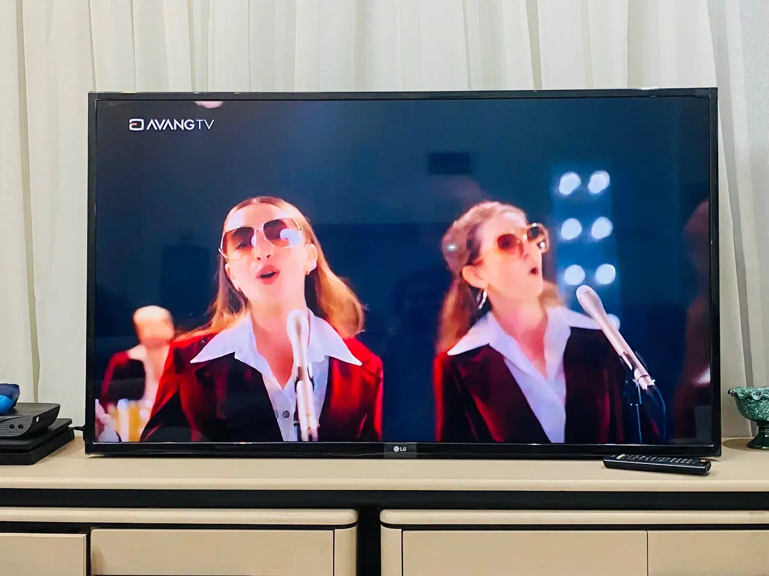 تلویزیون LG(LCD)|تلویزیون و پروژکتور|بیرجند, |دیوار