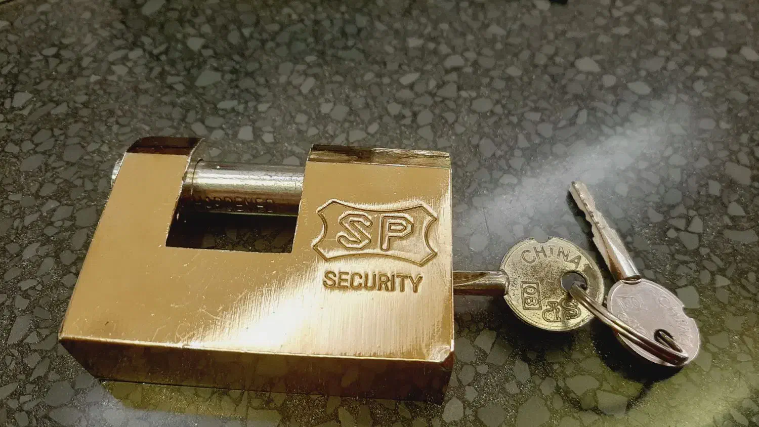 قفل کتابی|ابزارآلات|قم, بنیاد|دیوار