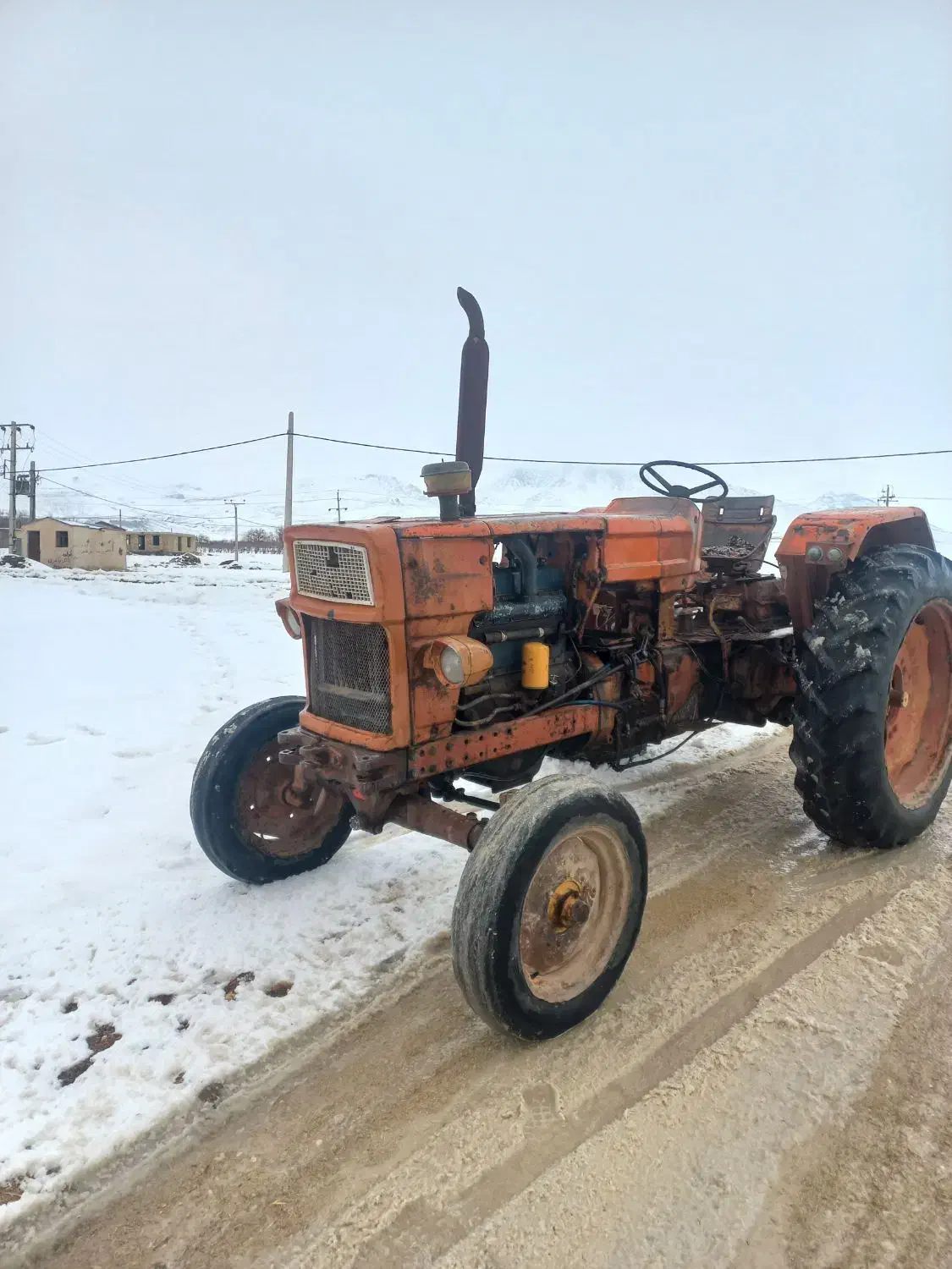 تراکتور رومانی|خودرو سنگین|کبودرآهنگ, |دیوار