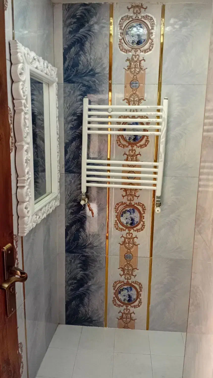 جمالزاده شمالی‌‌/‌‌‌۱۱۵متر۲خوابه/طبقه آخر