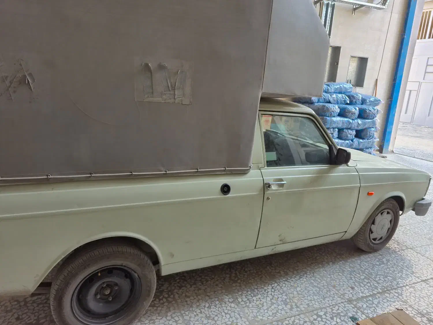 وانت پیکان باربند مسقف مدل ۹۲|خودرو سواری و وانت|خمینی‌شهر, |دیوار