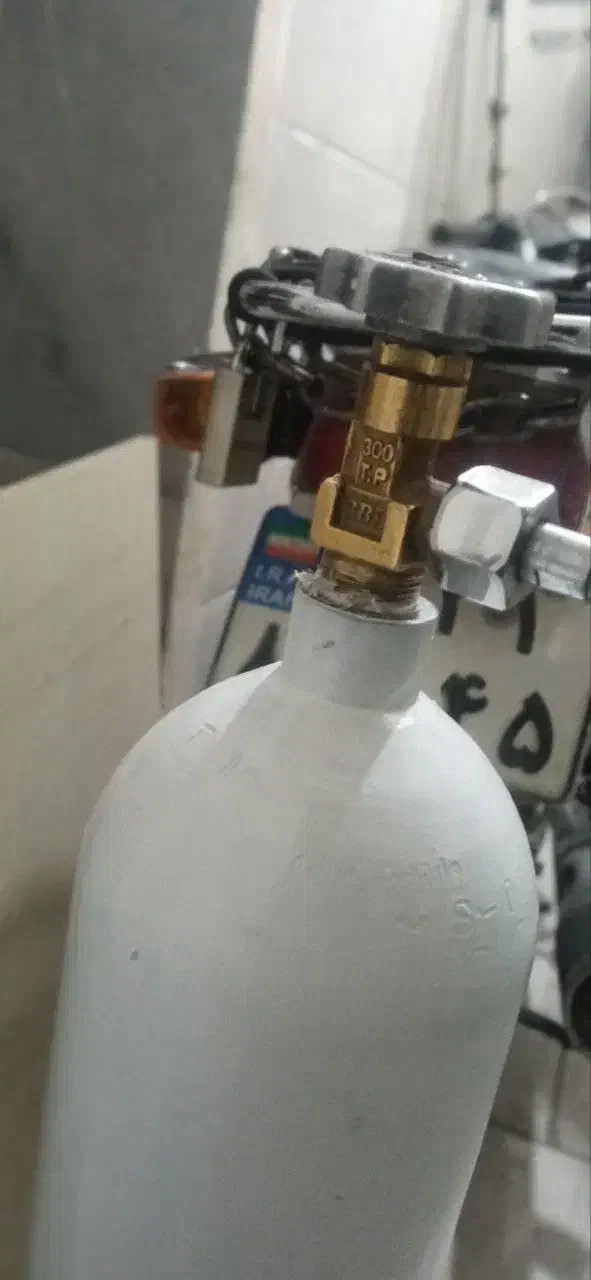 کپسول اکسیژن ۱۰ کیلو|آرایشی، بهداشتی، درمانی|سنندج, |دیوار