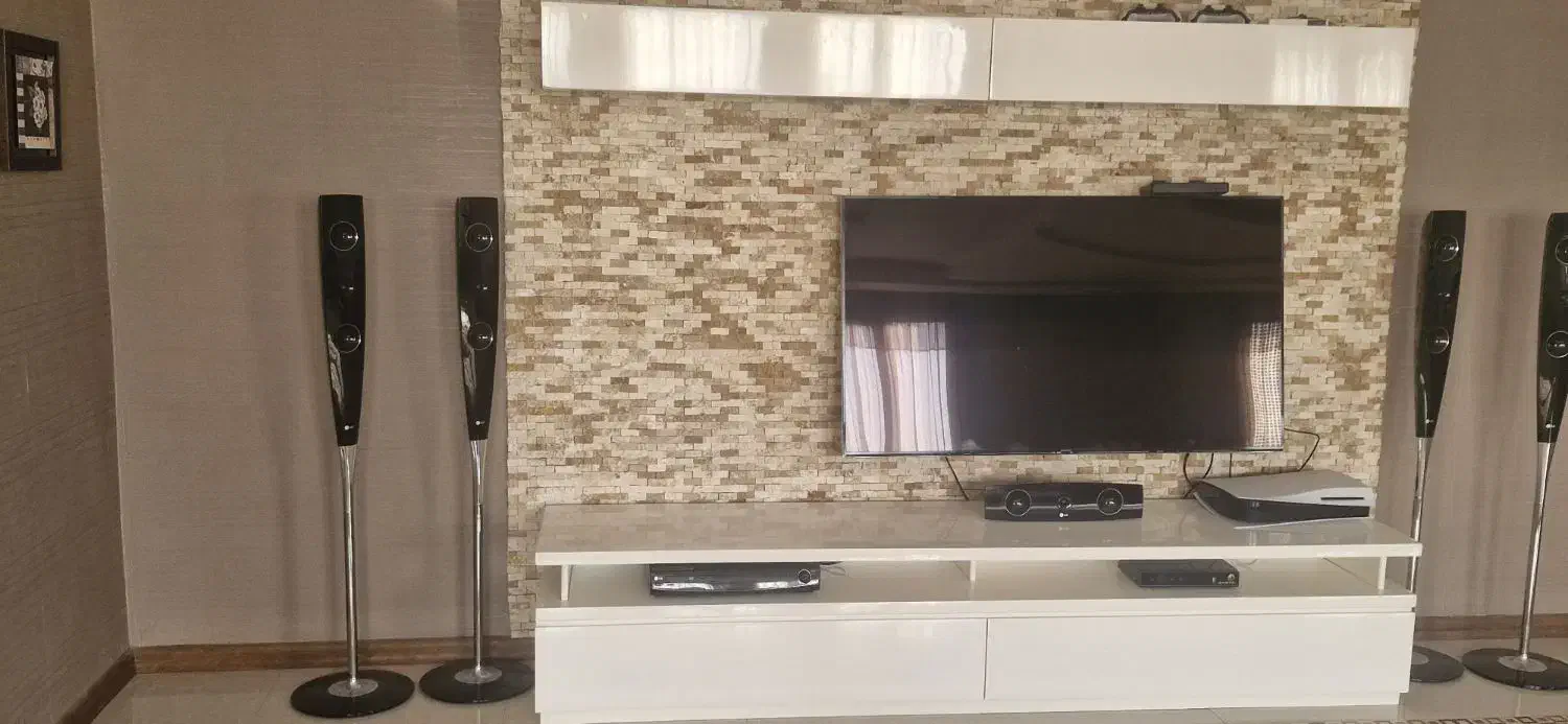 میز تلویزیون شرکت سونی ارژینال رنگ پولیش|میز تلویزیون|ری, دولت‌آباد|دیوار