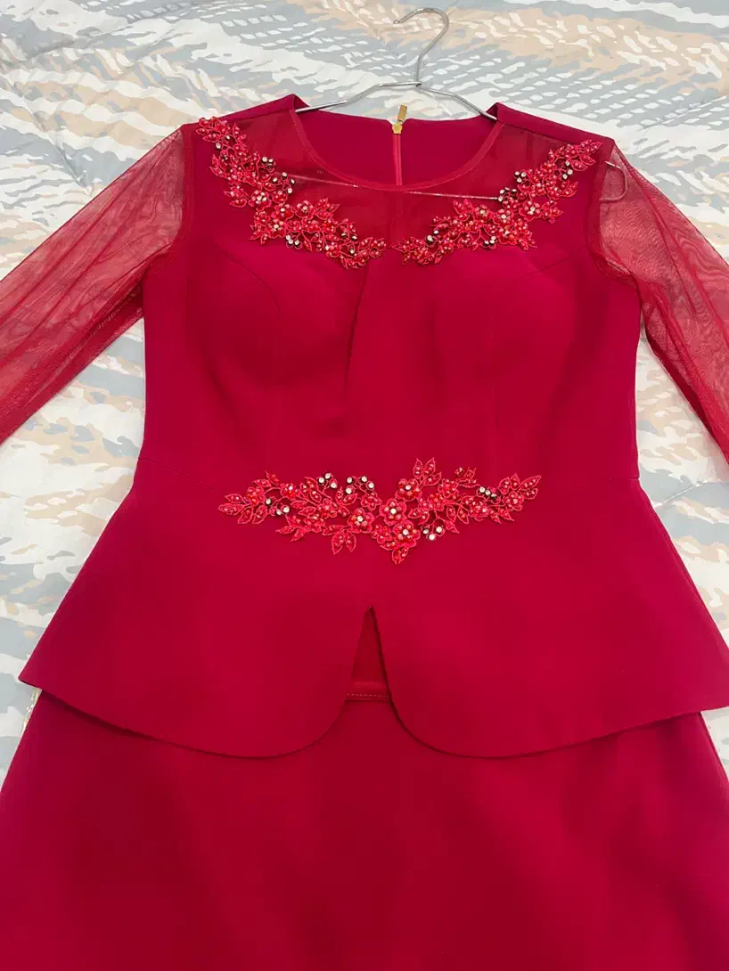 کت و دامن|لباس|اندیشه, اندیشه فاز ۱|دیوار