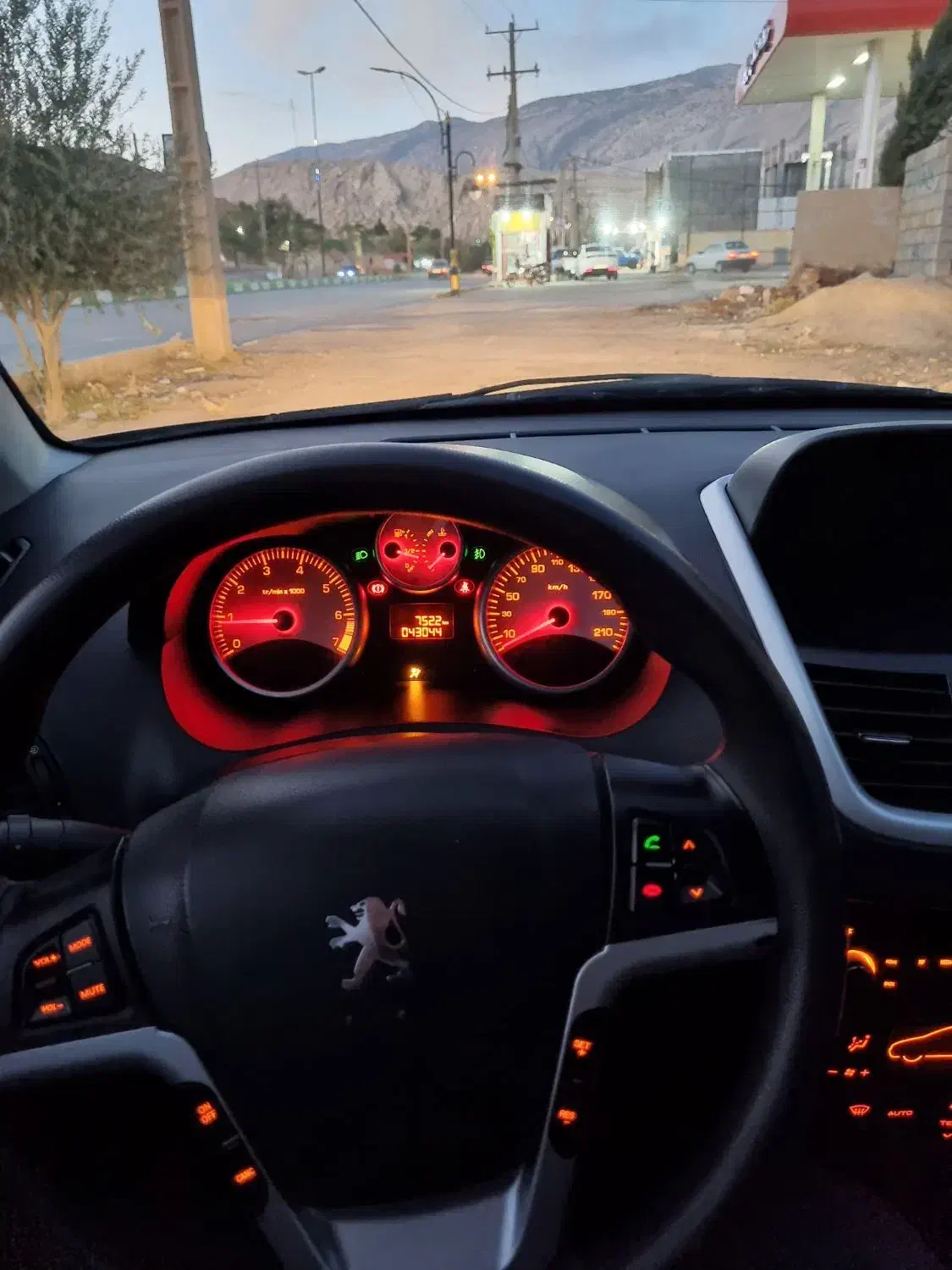 ۲۰۷ مشکی مدل ۱۴۰۲ tu5|خودرو سواری و وانت|ایلام, |دیوار