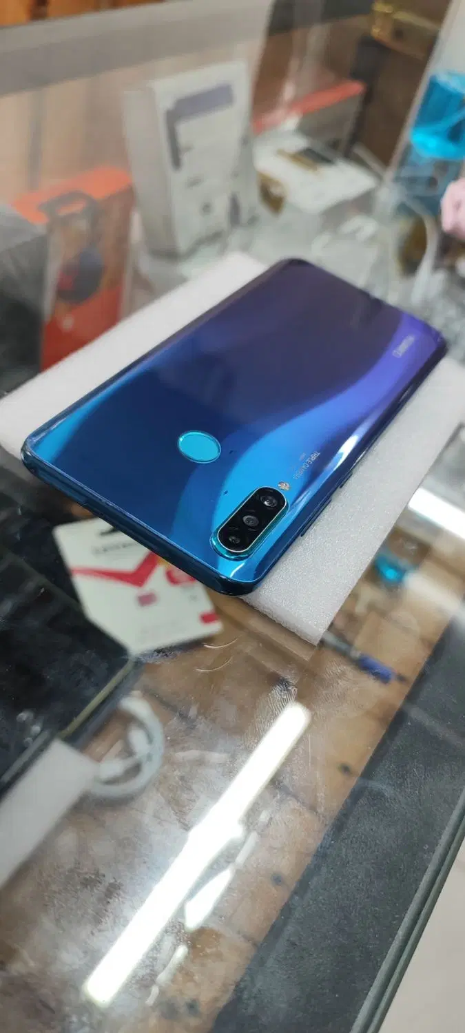 هوایی p30 lite|موبایل|اصفهان, طاحونه|دیوار