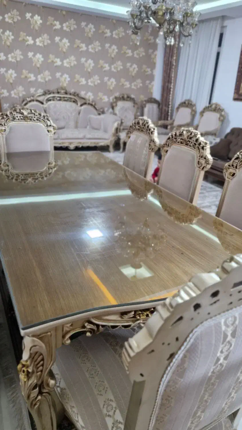 میز ناهارخوری ۶ نفره کلاسیک در حد نو|میز و صندلی غذاخوری|فردیس, شهرک ناز|دیوار