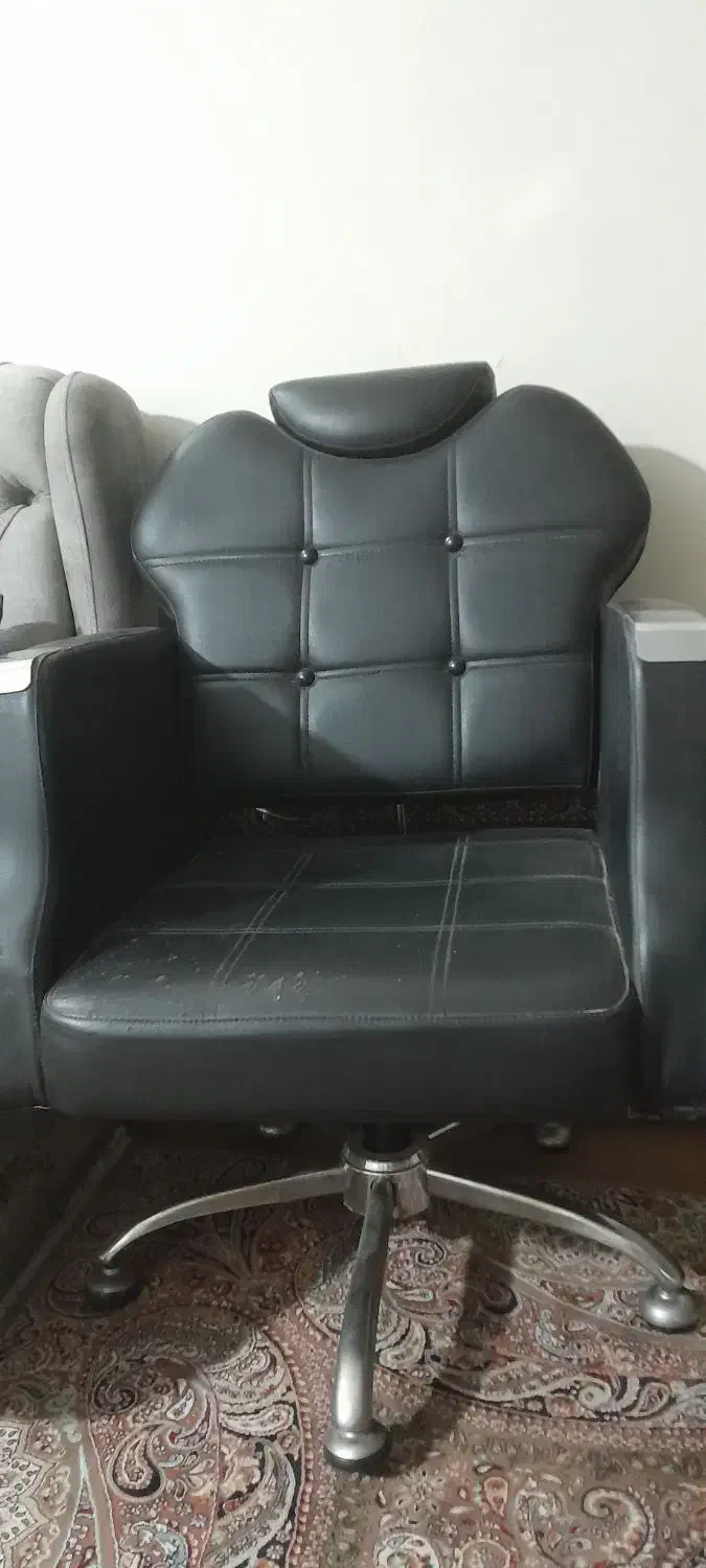 صندلی آرایشگاه مردانه|آرایشگاه و سالنهای زیبایی|شهریار, شهرک امیریه|دیوار