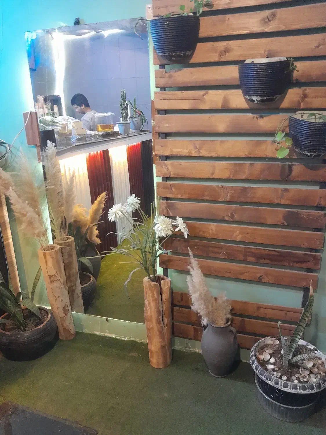 کافه با تمام لوازم به واگذاری داده می‌شود|کافی‌شاپ و رستوران|مشهد, نیزه|دیوار