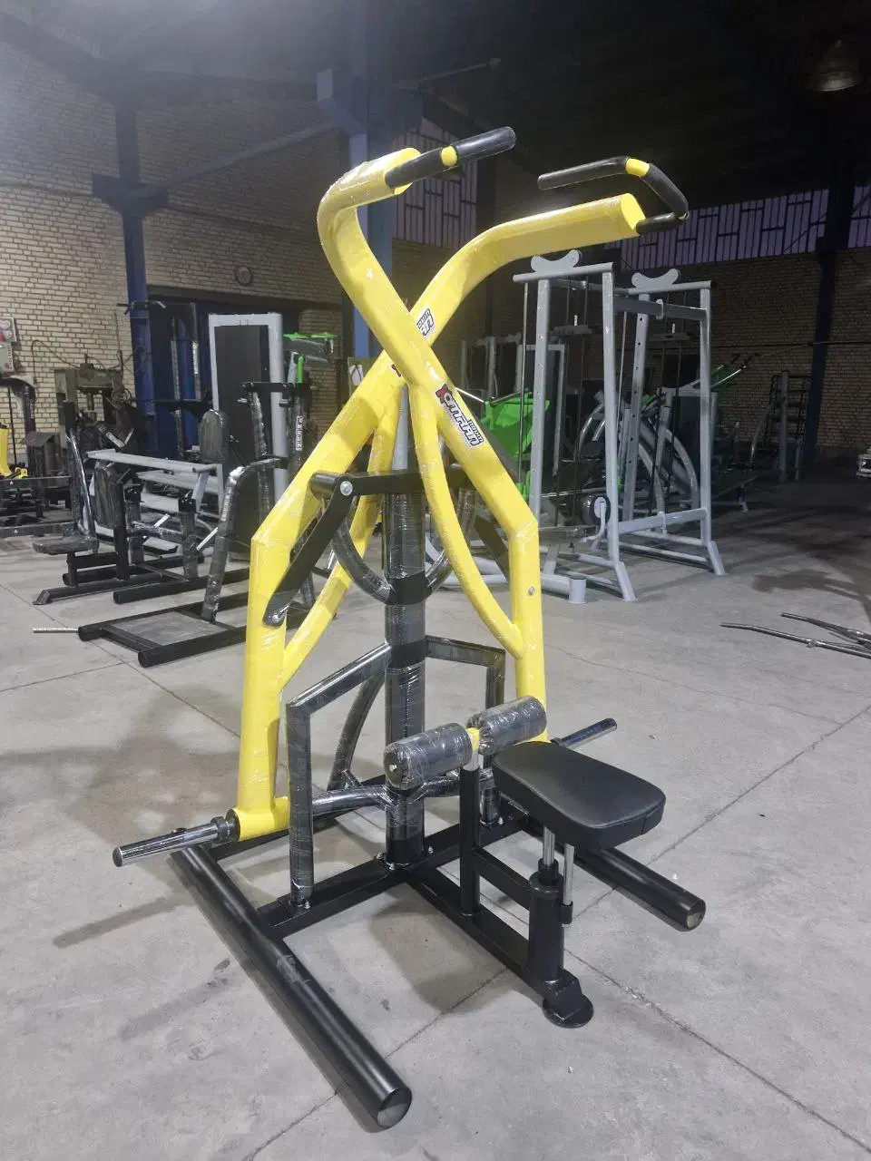 دستگاه بدنسازی زیر بغل ضربدری برند عمران نوین|تجهیزات ورزشی|رباط‌کریم, رباط‌کریم|دیوار