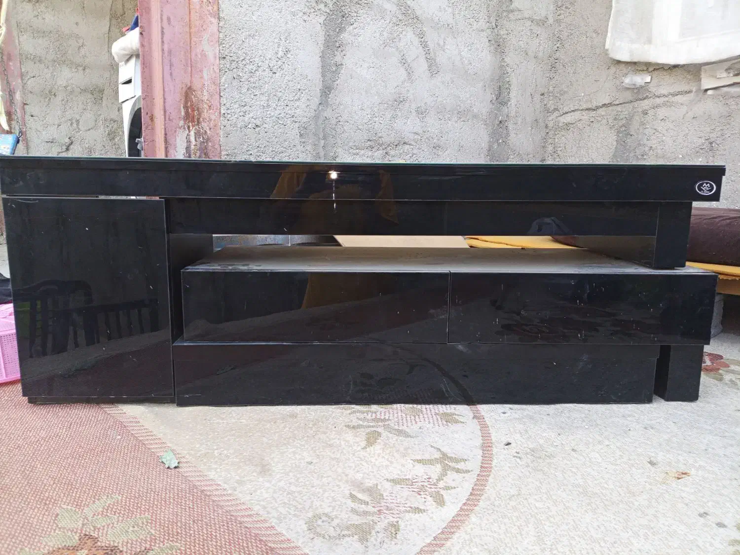 میز تلویزیون گلس مشکی تمیز|میز تلویزیون|بومهن, |دیوار