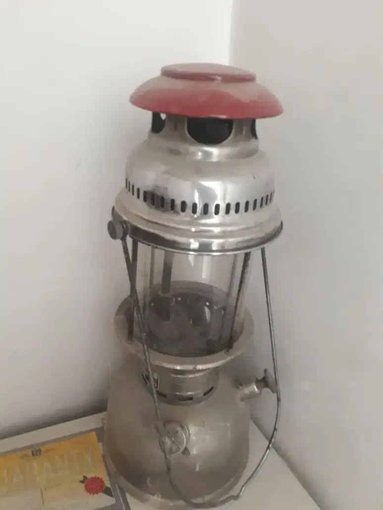 چراغ زنبوری|کلکسیون اشیاء عتیقه|سمنان, |دیوار