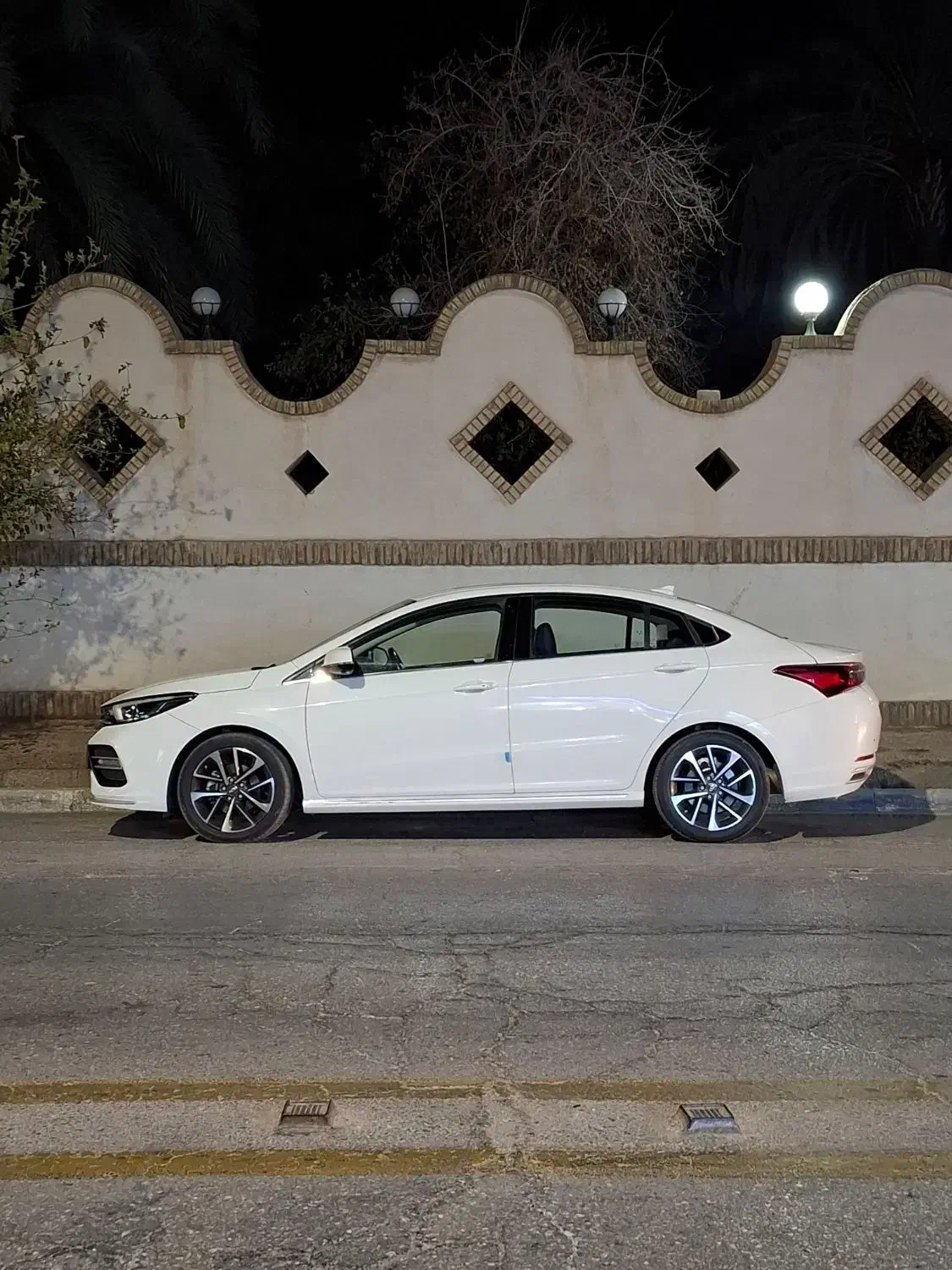 چری اریزو ۶ اکسلنت بی رنگ و کم کار|خودرو سواری و وانت|طبس, |دیوار