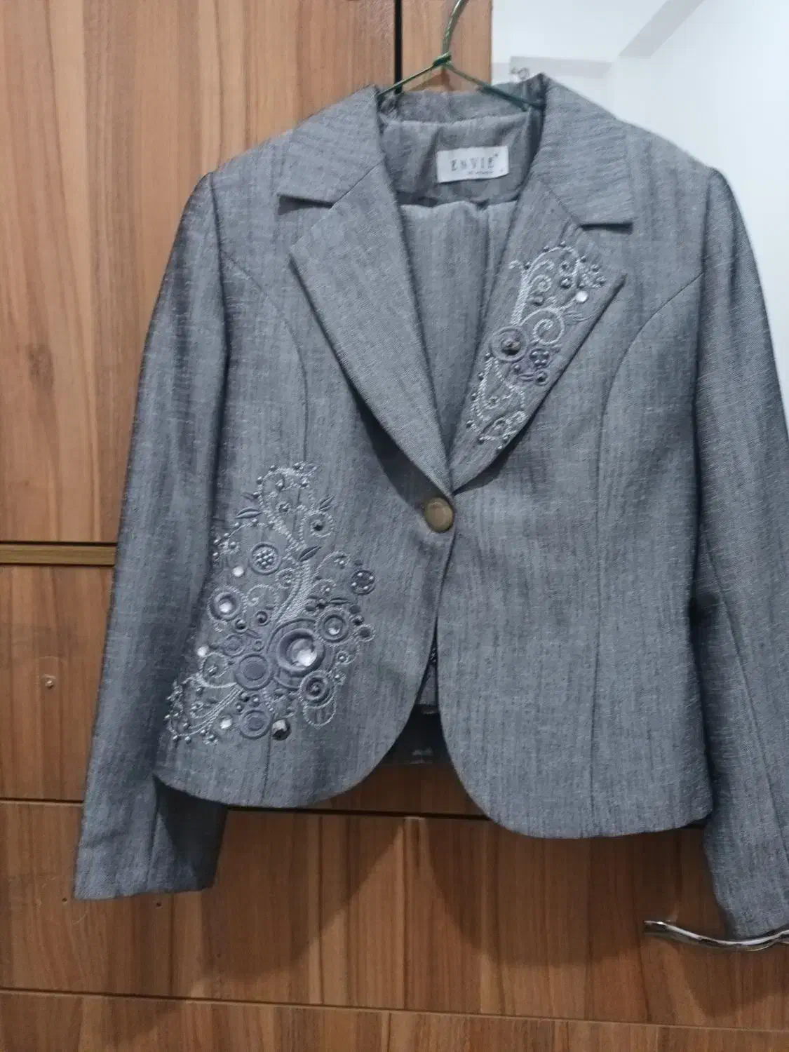 لباس زنانه|لباس|کیاشهر, |دیوار