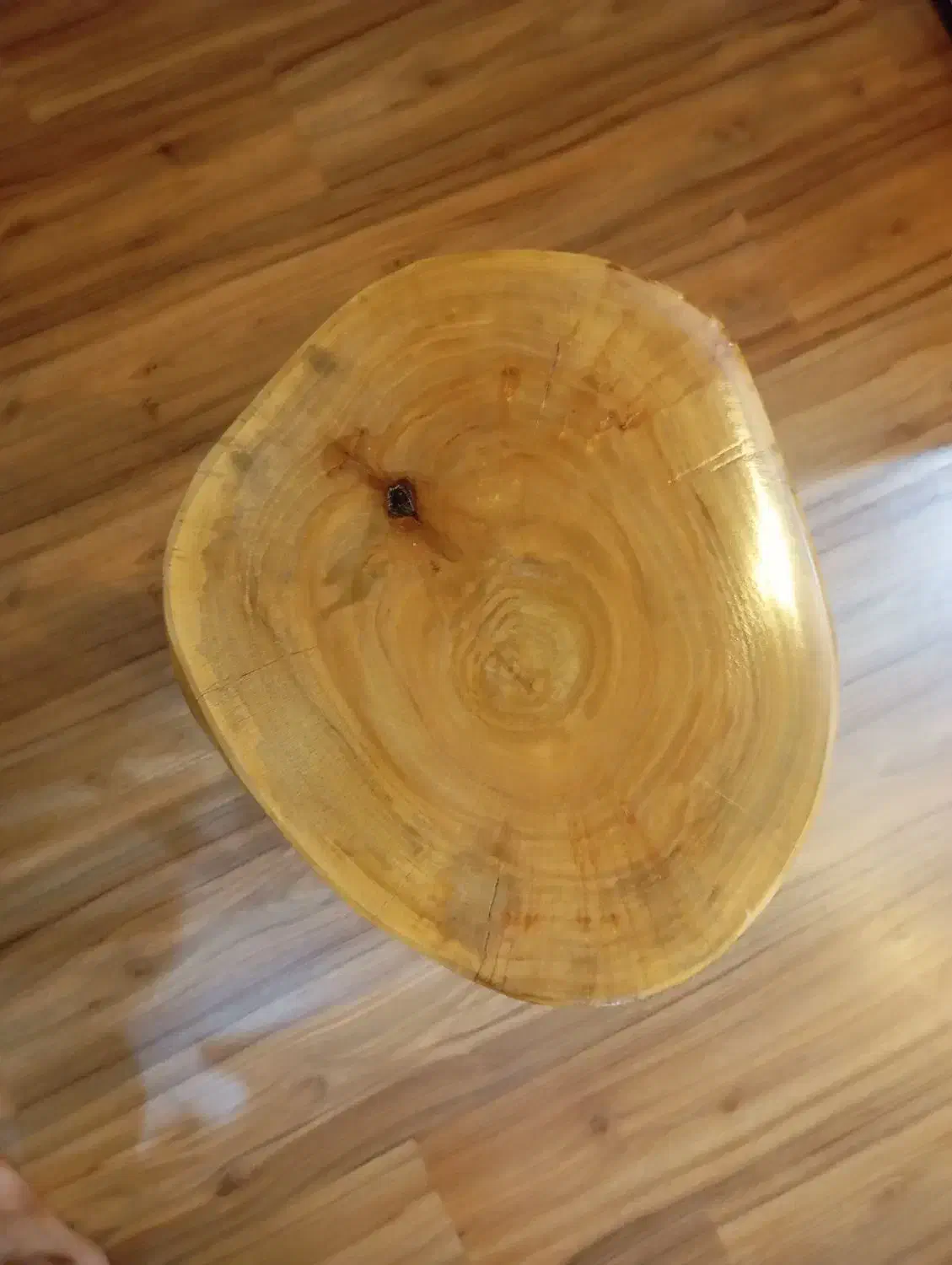 صندلی چوبی روستیک|صندلی و نیمکت|رشت, استقامت ۱|دیوار